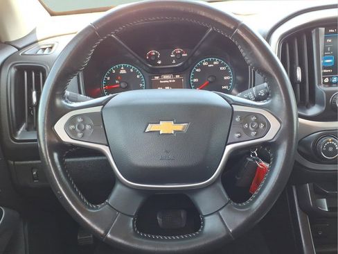 Used 2022 Chevrolet Colorado LT w/ LT Convenience Package image 21