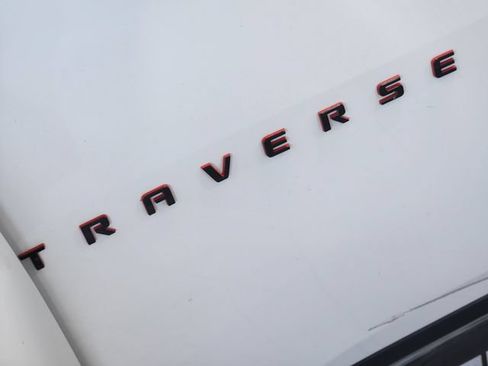 Used 2020 Chevrolet Traverse Premier w/ Redline Edition FWD image 10