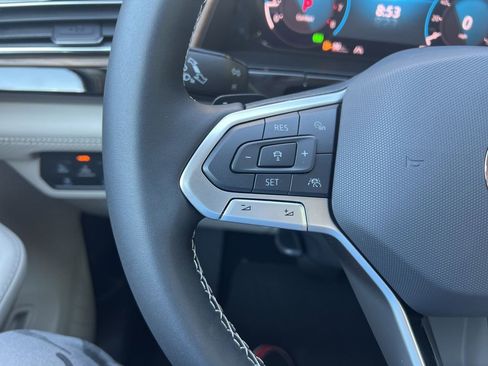 New 2026 Volkswagen Atlas SE image 29