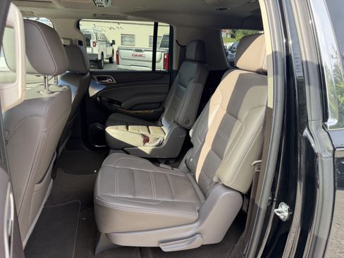 Used 2017 GMC Yukon XL Denali w/ Open Road Package AWD/4WD image 14