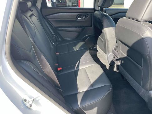 Used 2022 Nissan Rogue SL w/ SL Premium Package FWD image 46