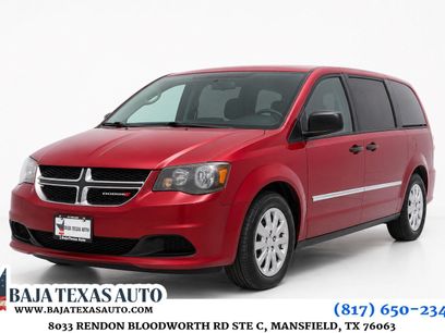 Used 2016 Dodge Grand Caravan American Value Package w/ UConnect Hands-Free Group