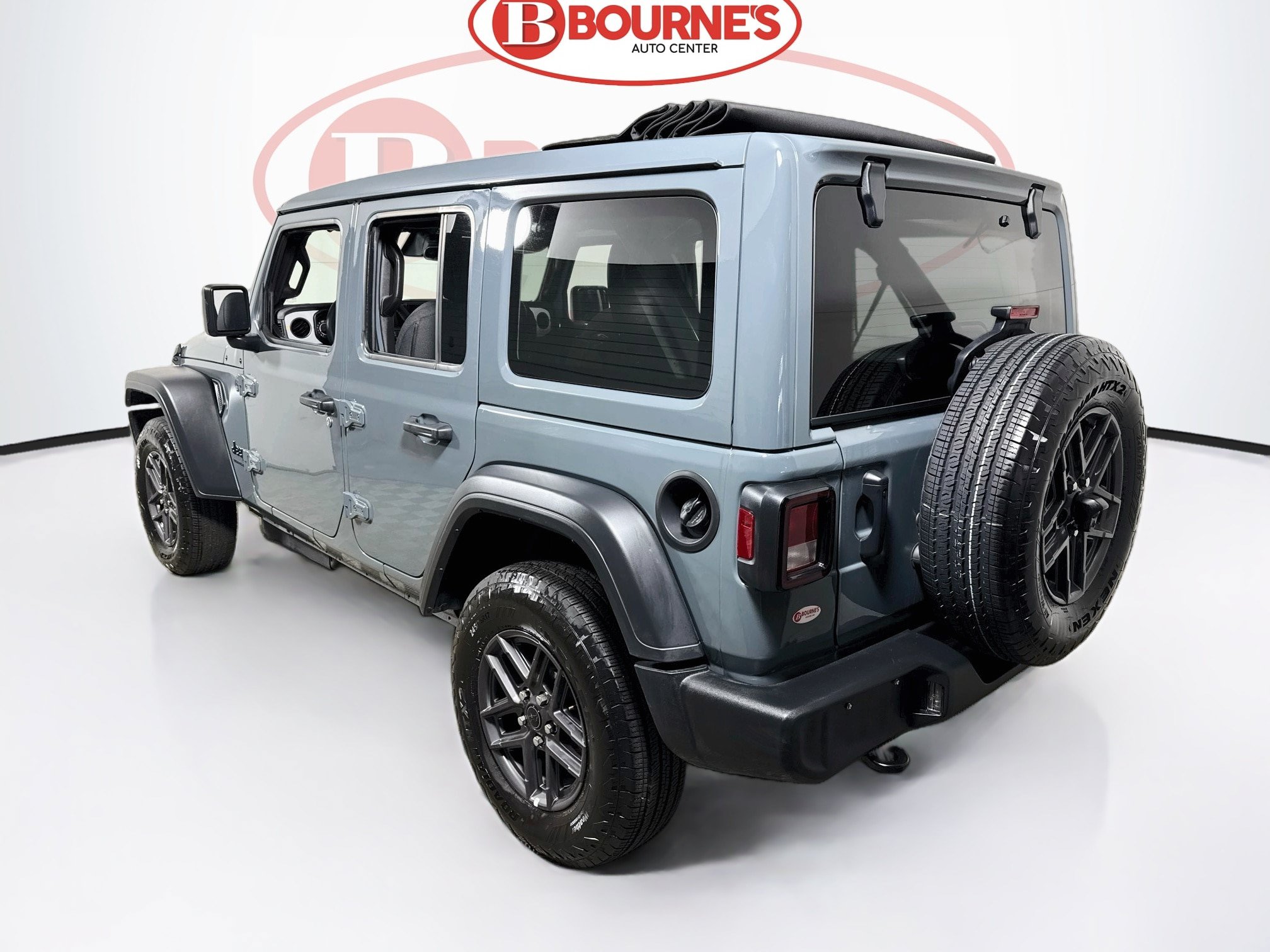 Used 2026 Jeep Wrangler Unlimited Sport AWD/4WD image 8