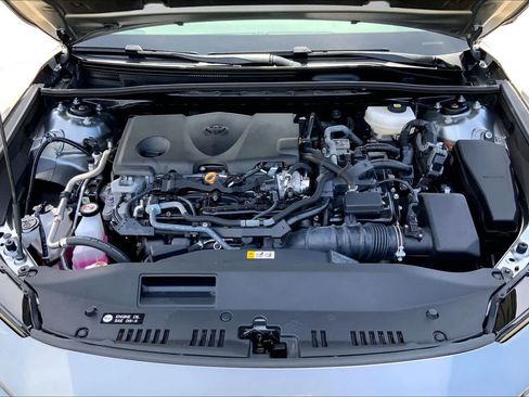 Used 2025 Toyota Camry SE FWD image 29
