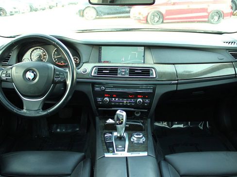 Used 2012 BMW 750Li image 12