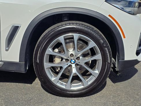 Used 2021 BMW X5 xDrive40i w/ Premium Package image 8