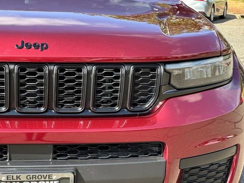 Used 2024 Jeep Grand Cherokee L Altitude AWD/4WD image 53
