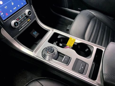 Used 2023 Ford Edge SEL w/ Convenience Package image 16