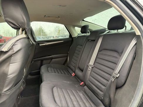 Used 2016 Ford Fusion SE image 13