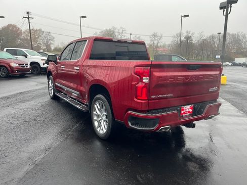 Used 2023 Chevrolet Silverado 1500 High Country w/ Technology Package image 3