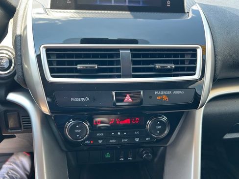 Used 2020 Mitsubishi Eclipse Cross SE FWD image 34