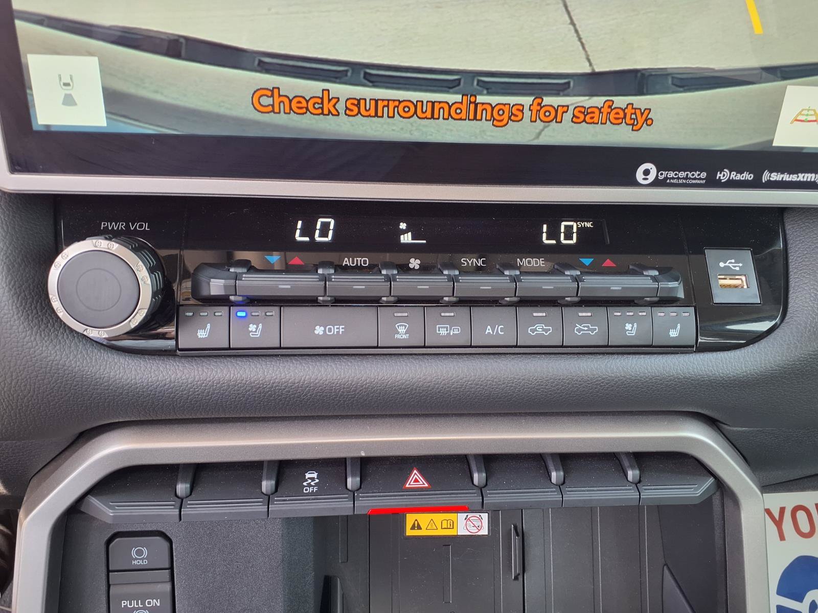 Used 2024 Toyota Tundra Limited w/ Power Package AWD/4WD image 14