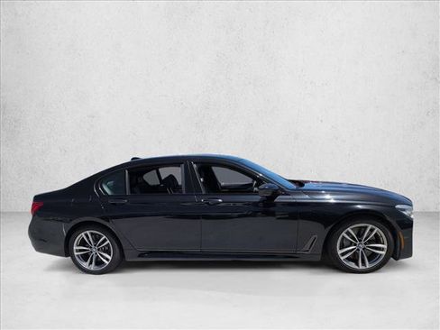Used 2017 BMW 750i RWD image 4