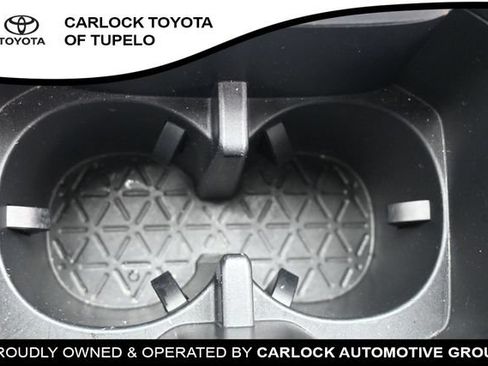 Used 2022 Toyota RAV4 XLE w/ Convenience Package AWD/4WD image 40