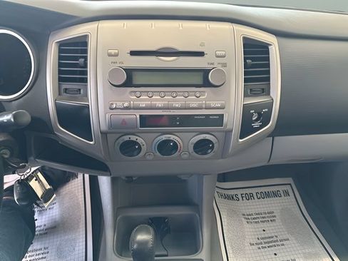 Used 2006 Toyota Tacoma PreRunner RWD image 10