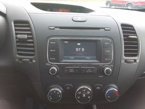 Used 2016 Kia Forte LX w/ LX Popular Package image 14