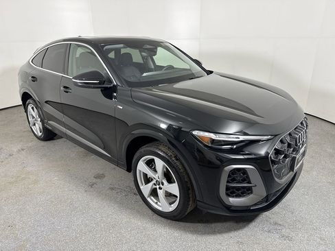 Used 2025 Audi Q5 Premium Plus w/ Premium Plus image 29