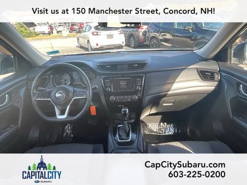 Used 2018 Nissan Rogue S AWD/4WD image 16