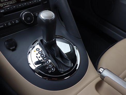 Used 2007 Pontiac Solstice Convertible w/ Premium Package image 9