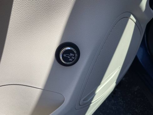 Used 2023 Buick Envision Essence AWD/4WD image 14