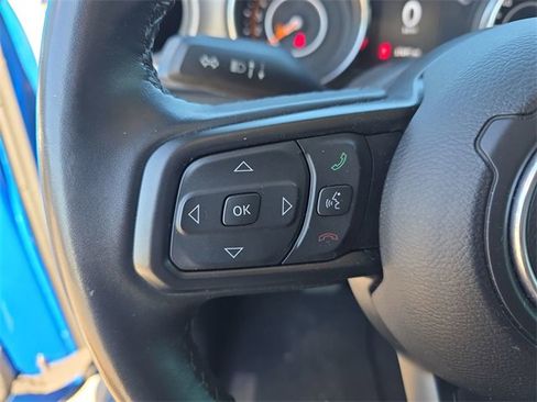 Used 2022 Jeep Gladiator Sport image 25