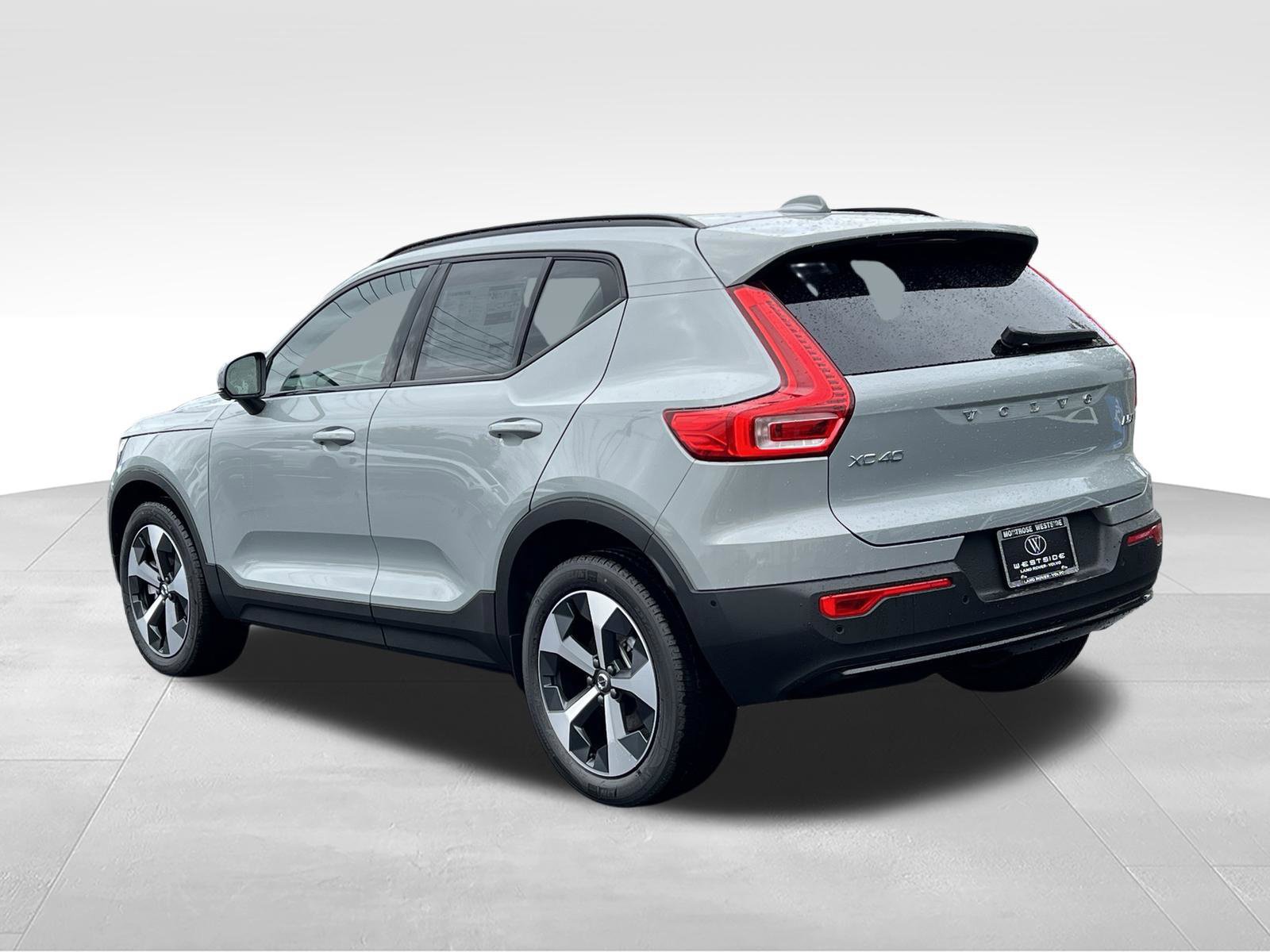New 2026 Volvo XC40 B5 Plus w/ Protection Package Premier AWD/4WD image 3