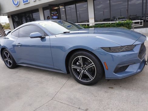 Certified 2025 Ford Mustang Premium image 1