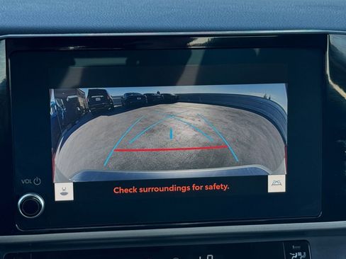 Used 2025 Toyota Camry LE image 17