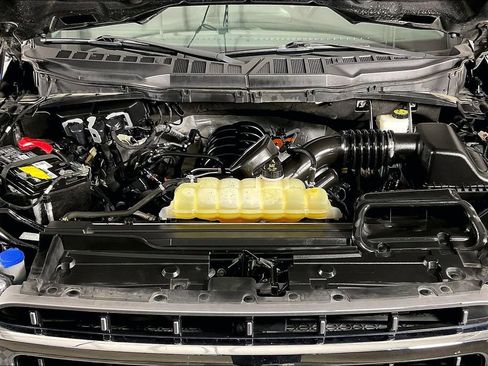 Used 2022 Ford F150 Lariat AWD/4WD image 12
