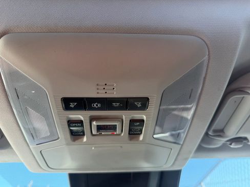 Used 2019 Toyota RAV4 XLE w/ Convenience Package AWD/4WD image 23