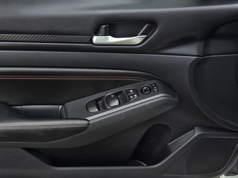 Used 2022 Nissan Altima 2.5 SR image 15