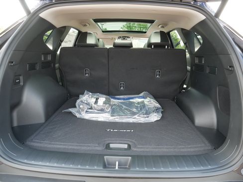 Certified 2026 Hyundai Tucson Limited AWD/4WD image 19