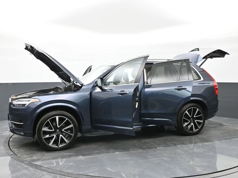 Used 2018 Volvo XC90 T6 Momentum w/ Convenience Package image 48