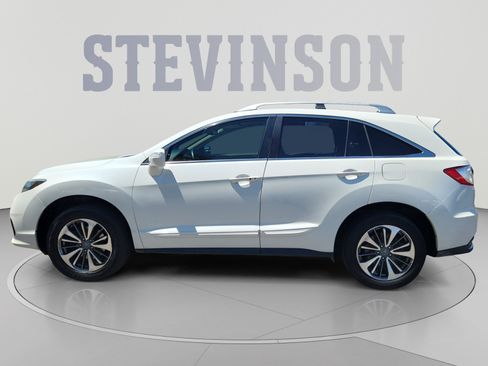 Used 2017 Acura RDX AWD w/ Advance Package image 2