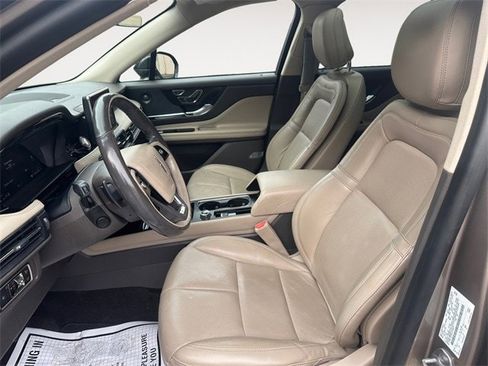 Used 2020 Lincoln Corsair Reserve w/ Equipment Group 201A image 9