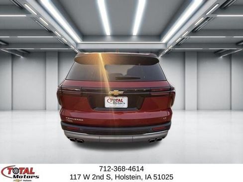 Used 2024 Chevrolet Traverse LT w/ LPO, Floor Liner Package FWD image 7