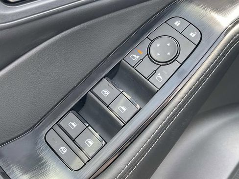 New 2026 Nissan Rogue SV w/ Cold Weather Package AWD/4WD image 24