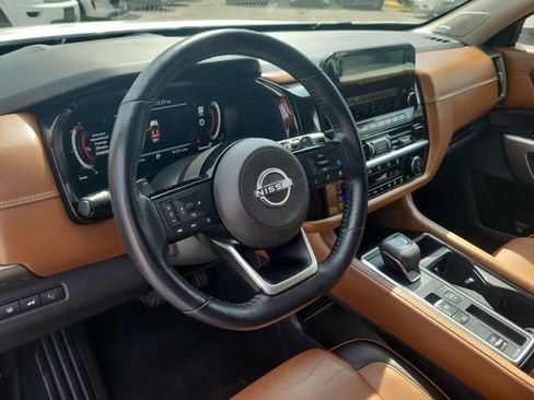 Used 2022 Nissan Pathfinder Platinum w/ Cargo Package image 23