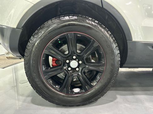 Used 2017 Land Rover Range Rover Evoque SE Premium AWD/4WD image 8