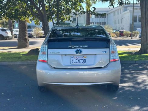 Used 2010 Toyota Prius Four w/ Navigation Pkg image 22