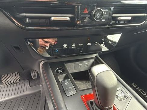 New 2026 Nissan Kicks SR w/ Cold Weather Package image 14