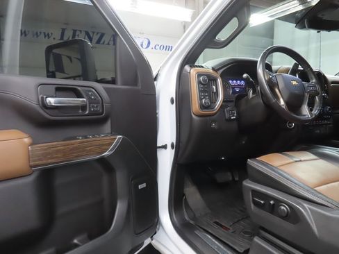 Used 2020 Chevrolet Silverado 3500 High Country w/ LPO, Dark Essentials Package AWD/4WD image 44