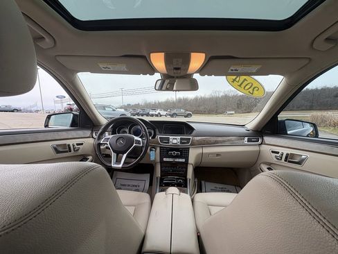 Used 2014 Mercedes-Benz E 350 4MATIC Sedan image 24