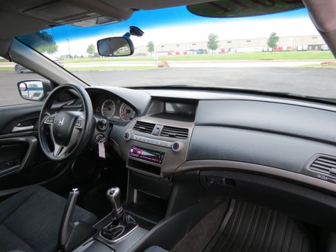 Used 2011 Honda Accord LX-S image 21