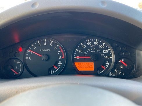 Used 2015 Nissan Frontier SV image 14