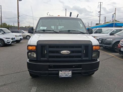 Used 2014 Ford E-150 and Econoline 150 w/ Power Group image 2