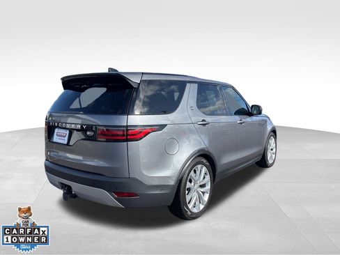 Used 2023 Land Rover Discovery S image 5