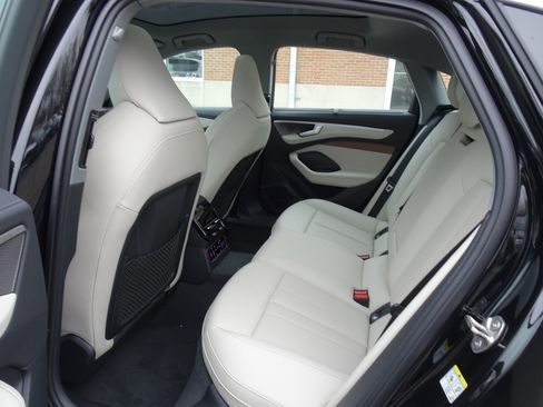 New 2026 Audi A6 Premium Plus image 6