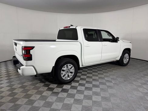 Used 2023 Nissan Frontier SV w/ Tow Package RWD image 5