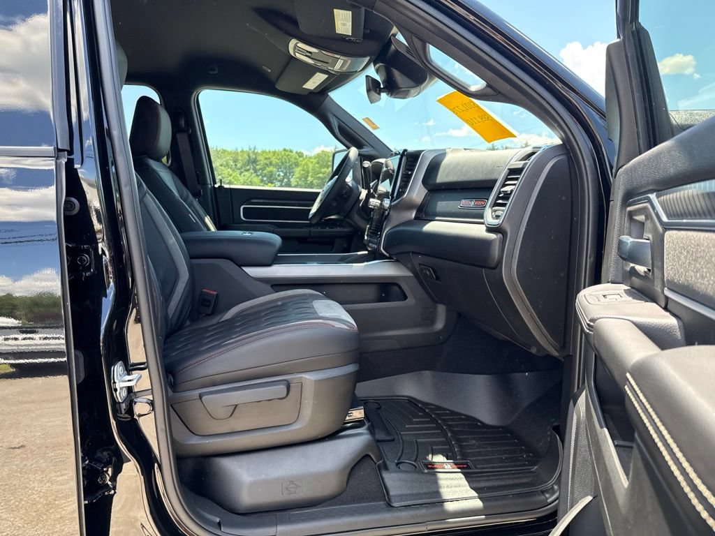 New 2025 RAM 2500 Big Horn AWD/4WD image 27